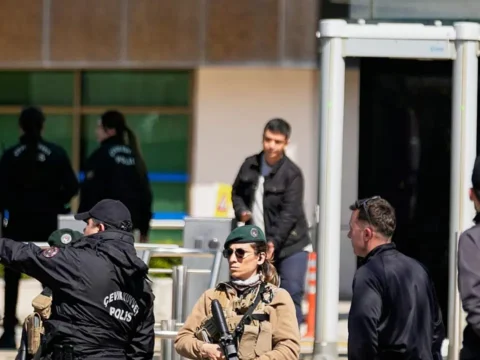 Istanbuldaki israil baskonsoloslugu onunde silahli saldiri iddianame hazirlandi G3xTg5D5